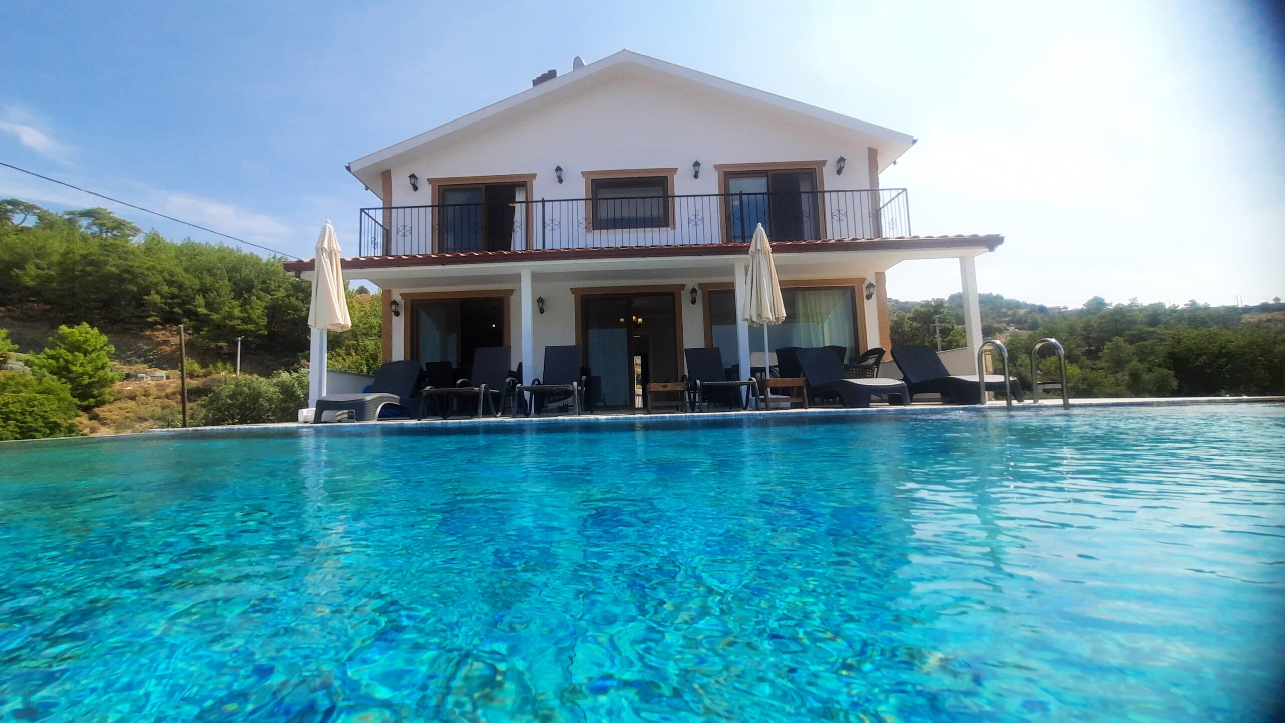 Dalyan’da deniz manzaralı kiralık villa